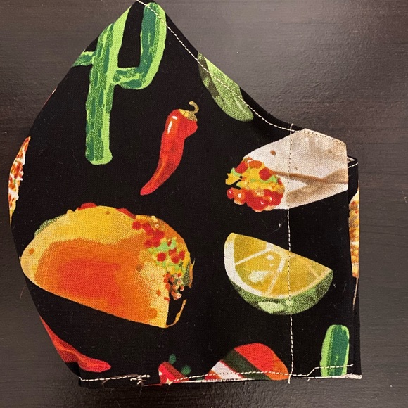 Mask with filter pockets! - Picture 2 of 16